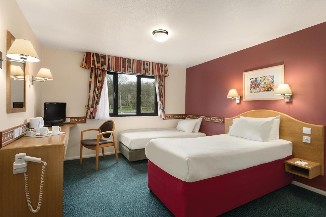Days Inn Michaelwood M5 Falfield Екстер'єр фото