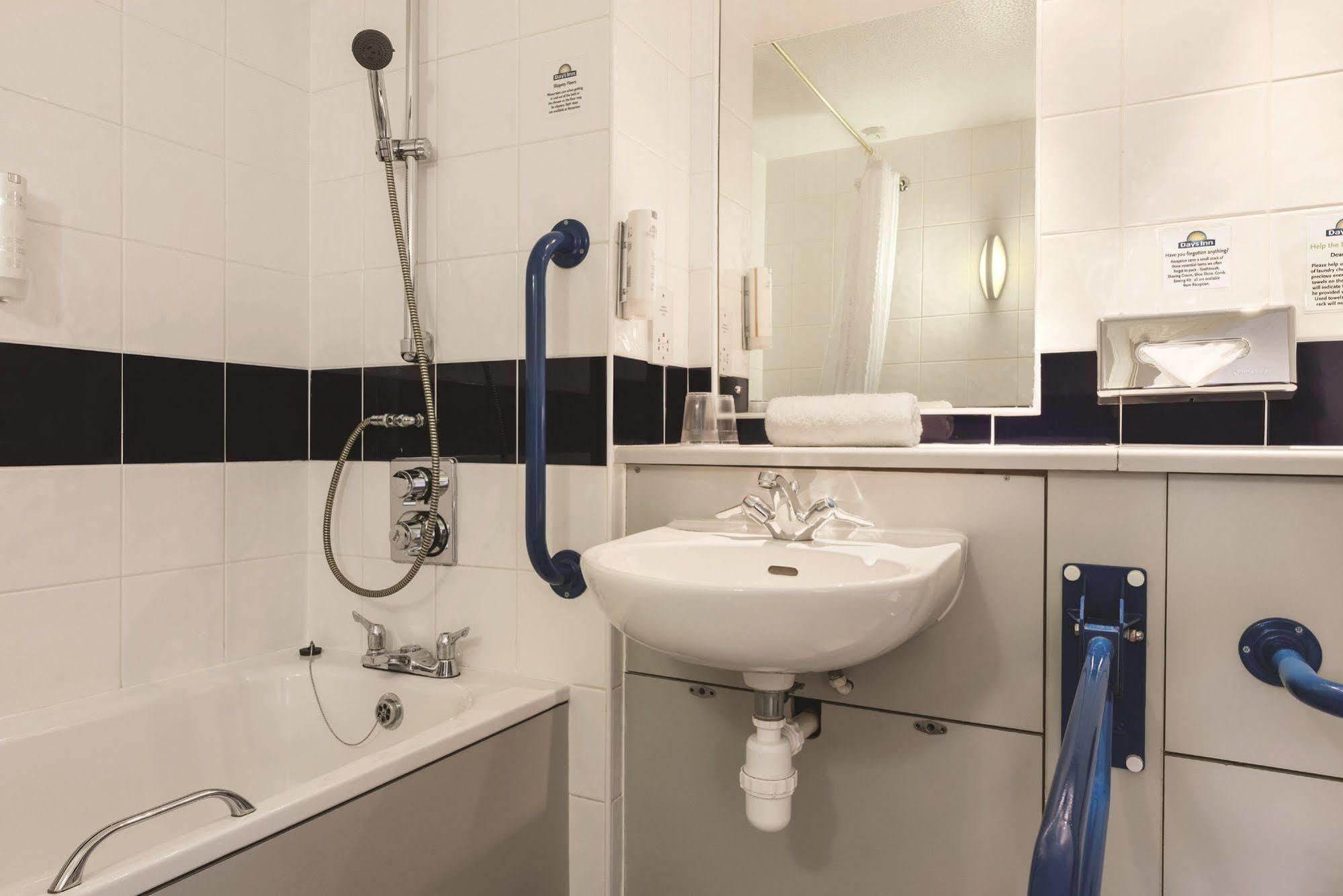 Days Inn Michaelwood M5 Falfield Екстер'єр фото