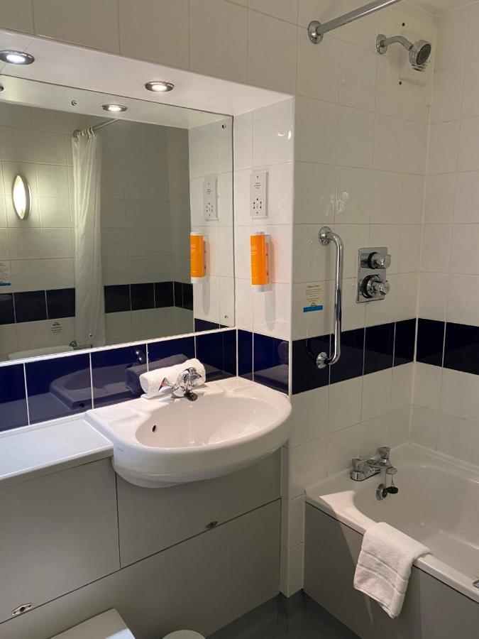 Days Inn Michaelwood M5 Falfield Екстер'єр фото